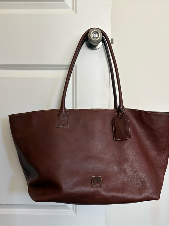 Dooney & Bourke Handbags - Dooney & Bourke Dark Brown Leather Shoulder Tote